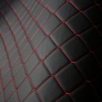 Экокожа стёганая «intipi» Rabitz (чёрный/красный, ширина 1.35 м, толщина 5.85 мм)