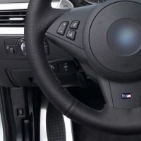 Оплетка на руль из «Premium» экокожи BMW E63 (Coupe) 2003-2010 г.в. (с выемками под пальцы, черная)