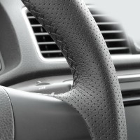 Оплетка на руль из натуральной кожи Volkswagen Sharan II 2010-2015 г.в. (для руля без штатной кожи, черная)